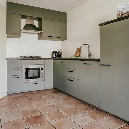 Holiday home In With House Sea View *
